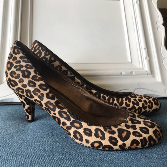 Steve Madden Leopard Print Pony Hair Pump - Picture 4 of 8